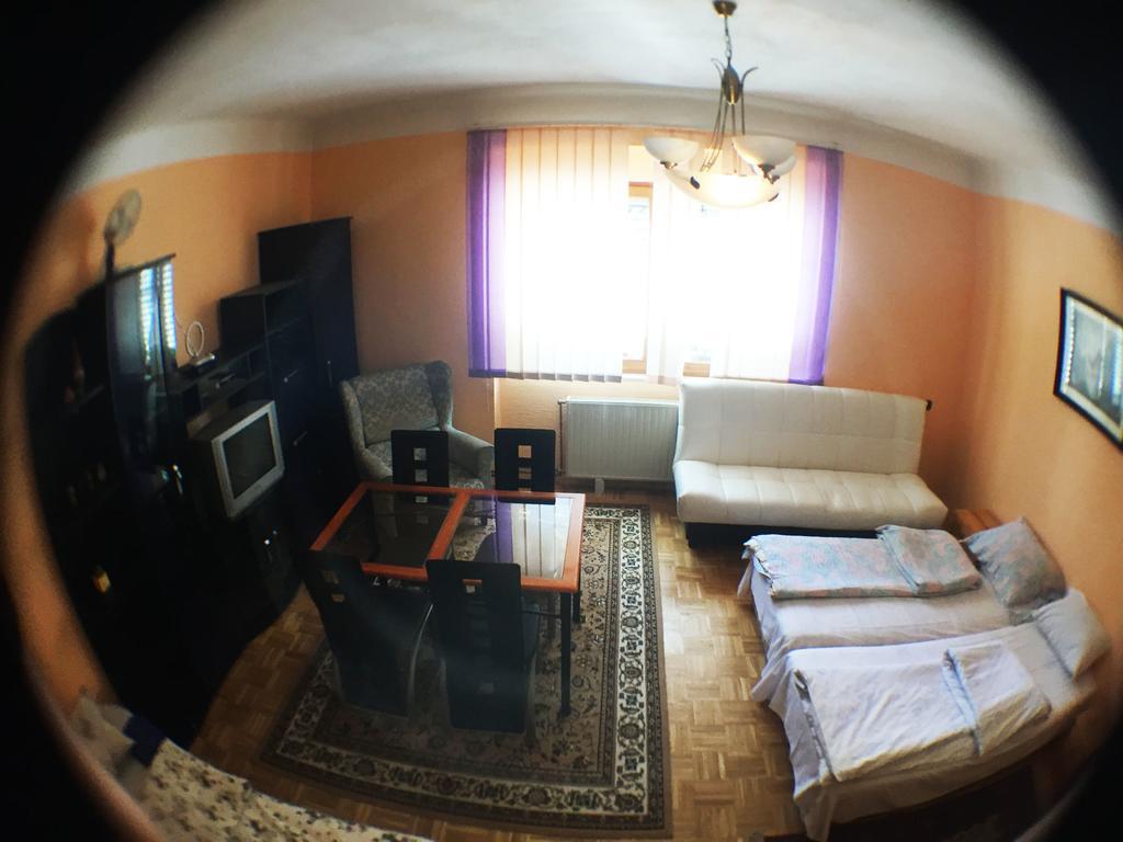 Guest House Pikapolonca Maribor Buitenkant foto